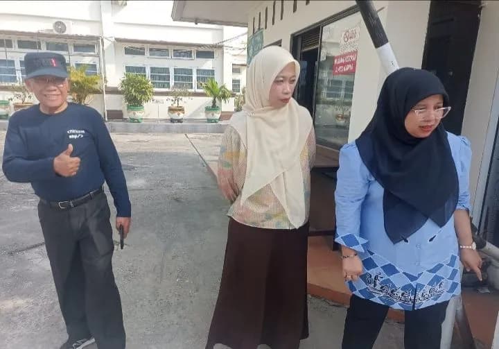 Gotong Royong Bersama, Kolaborasi Universitas Hang Tuah Pekanbaru Dengan BPBD Kota Pekanbaru Wujudkan Lingkungan Bersih dan Sehat 