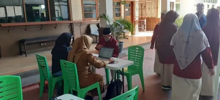 Cek Kesehatan Gratis, Kolaborasi UHTP dengan Puskesmas Langsat 