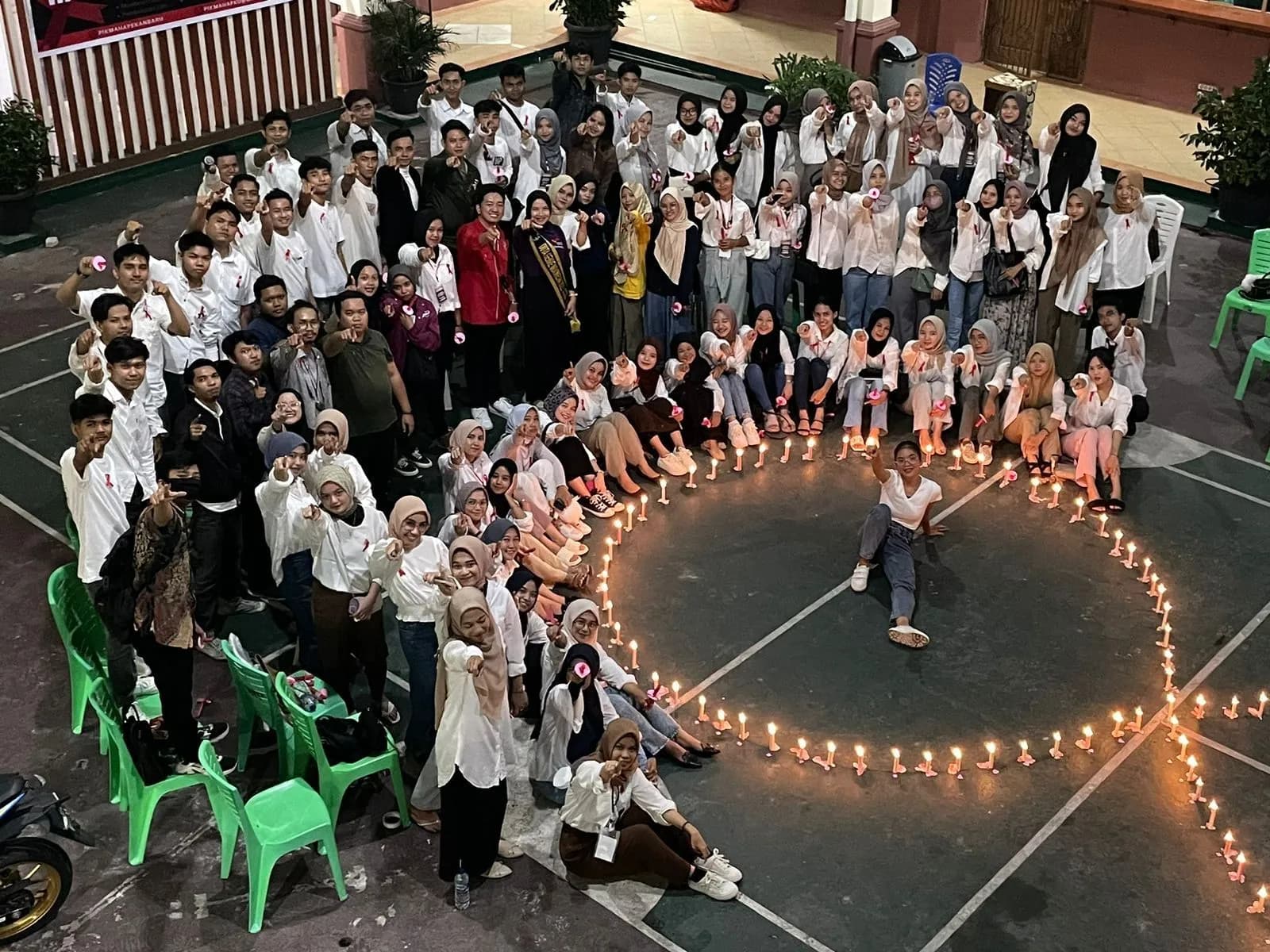 Pik Maha UHTP Mengadakan Malam Renungan HIV Aids