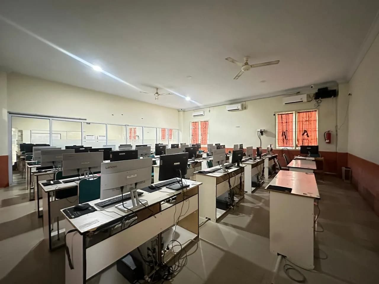 Lab Jaringan Komputer​