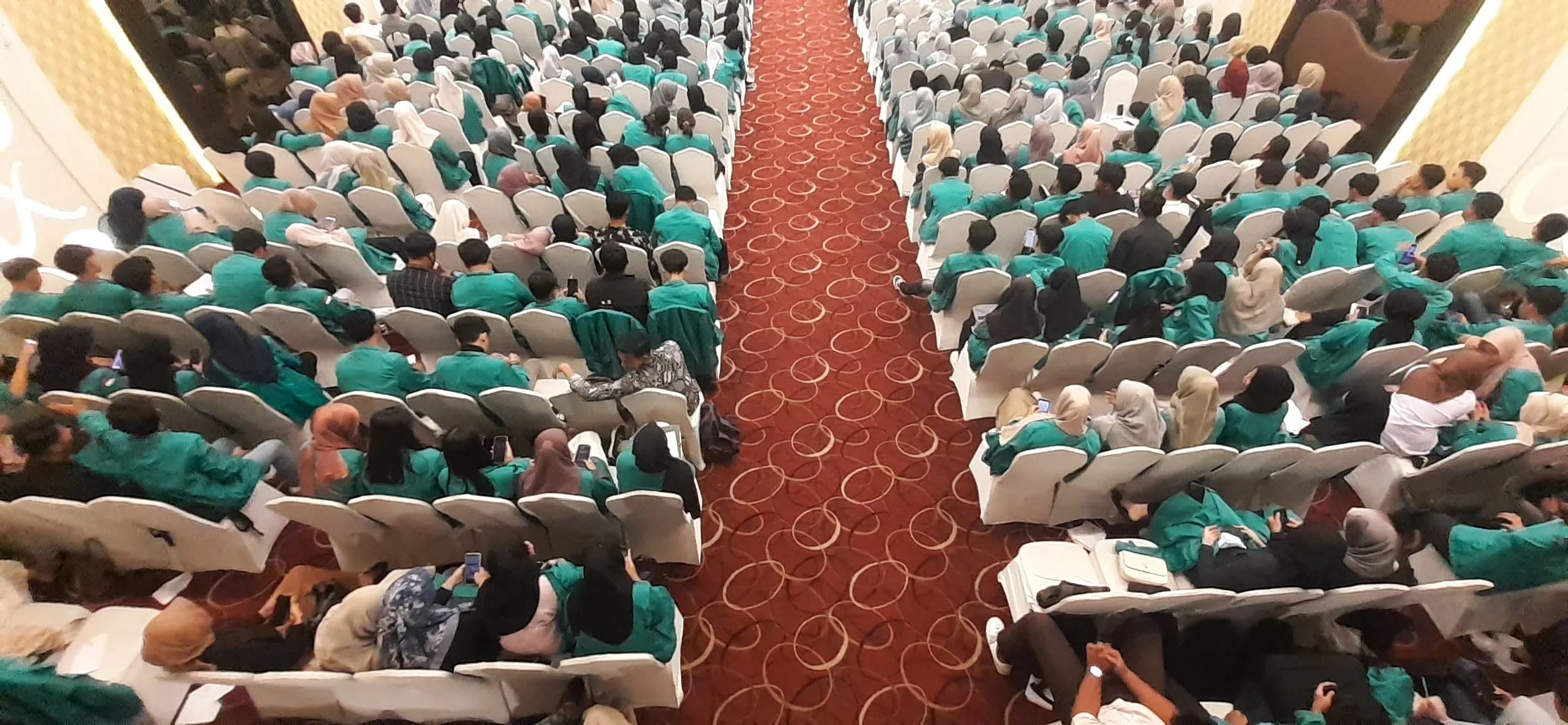Tiga Pakar; Bidang Hukum, Kesehatan dan Telekomunikasi Informasi Beri Kuliah Umum Mahasiswa Baru Universitas Hang Tuah Pekanbaru