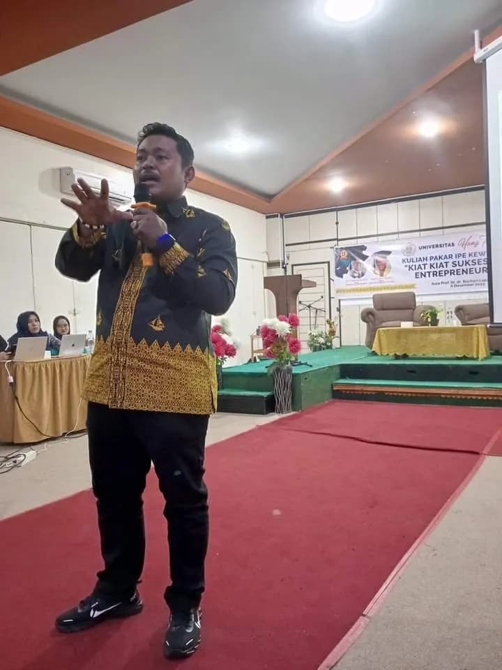 Kuliah Pakar IPE Kewirausahaan KIAT-KIAT SUKSES MENJADI ENTREPRENEUR MUDA
