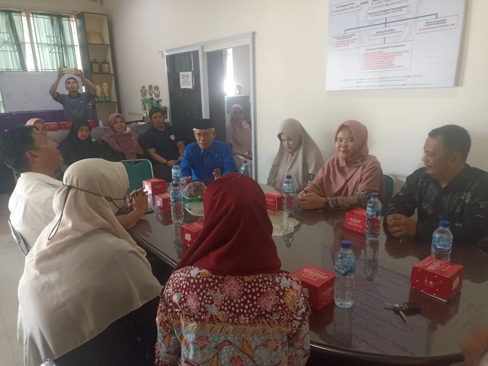 Perpusnas RI Visitasi Perpustakaan Universitas Hang Tuah Pekanbaru