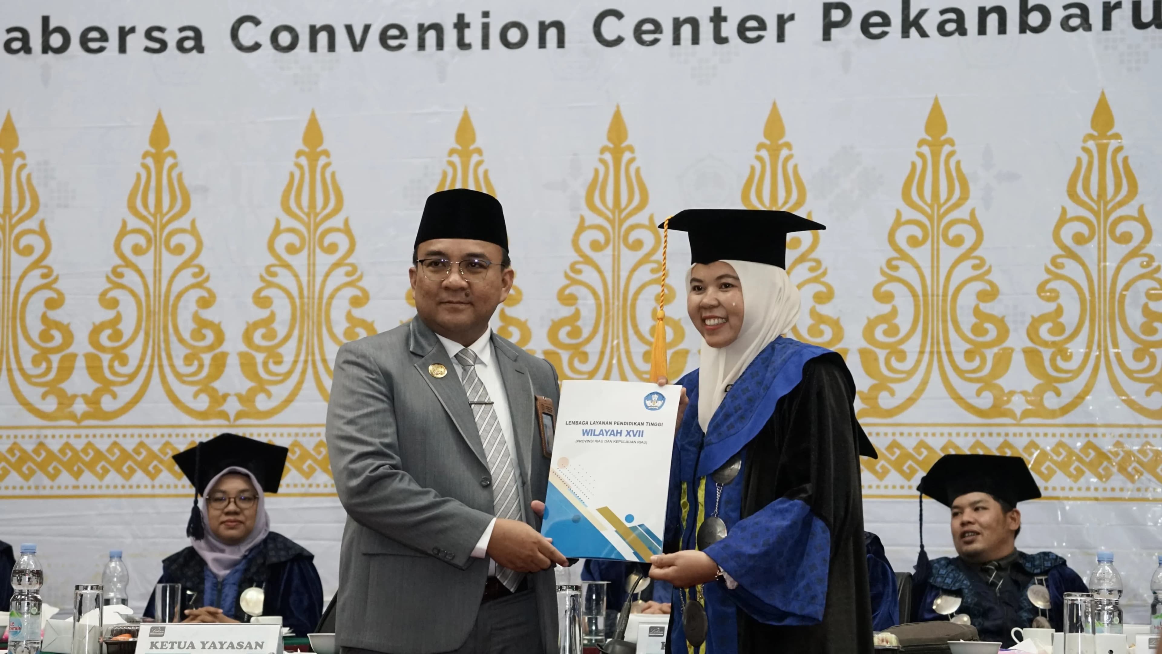 Wisuda ke-9 Periode Oktober 2026 Universitas Hang Tuah Pekanbaru Meningkatkan Kerja sama Dengan Pakar IT Teknologi Informasi dari Jerman
