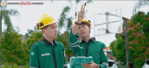 Mahasiswa UHTP dalam kegiatan praktek lapangan