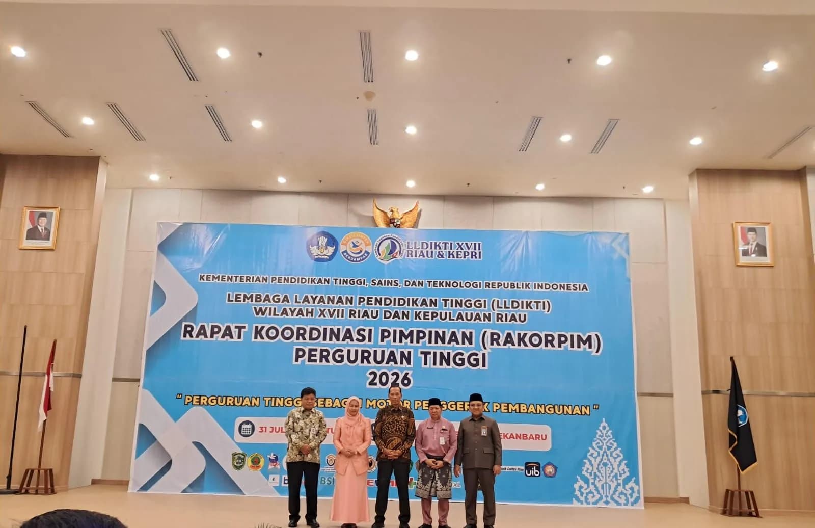 Universitas Hang Tuah Pekanbaru Hadiri Rakorpim LLDIKTI Wilayah XVII Riau dan Kepulauan Riau, Perkuat Komitmen Mendorong Pembangunan Melalui Pendidikan Tinggi